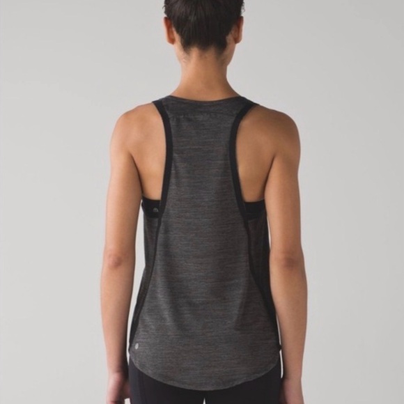 Lululemon On Track Singlet Tank Size 6 Gray Racerback Athletic Top - Picture 2 of 4